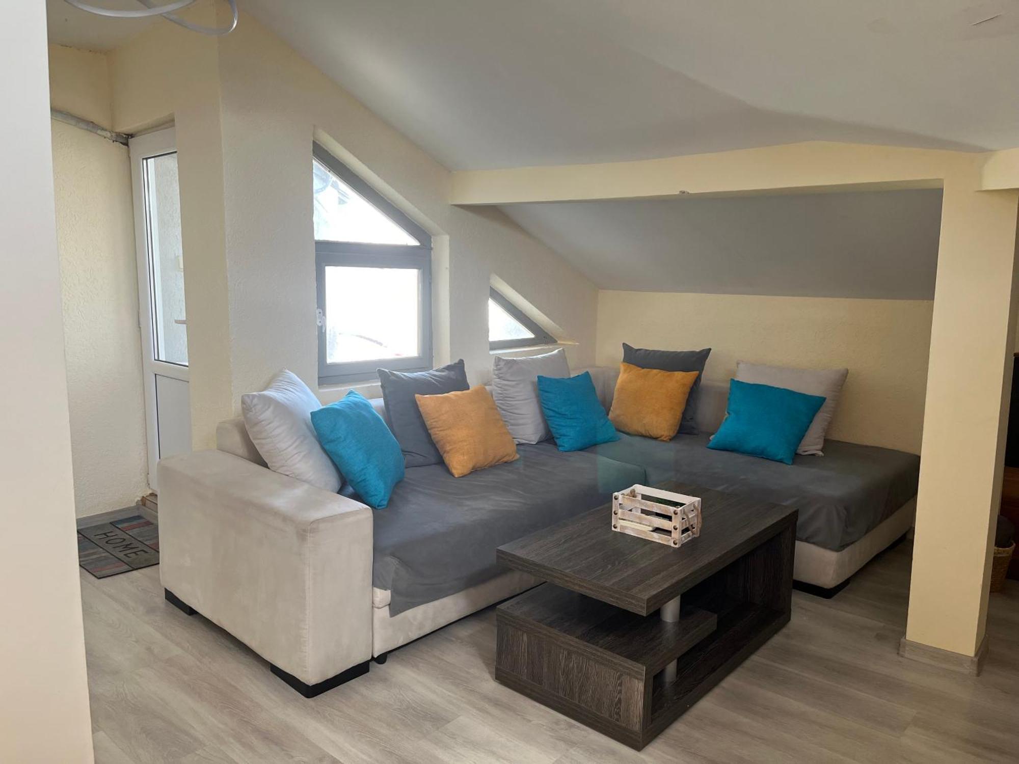 Apartment Happy Holiday Lazur Burgas Esterno foto