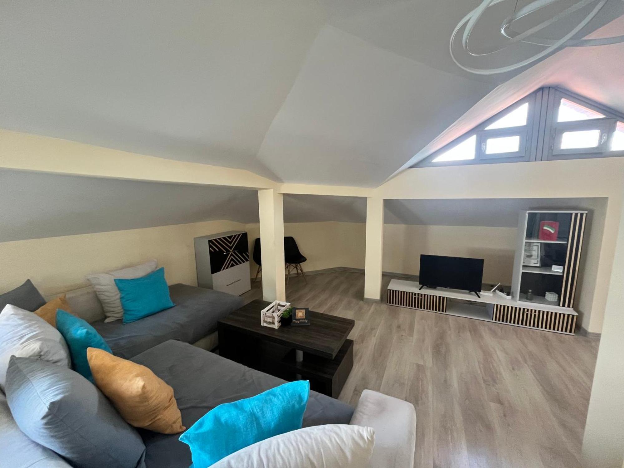 Apartment Happy Holiday Lazur Burgas Esterno foto